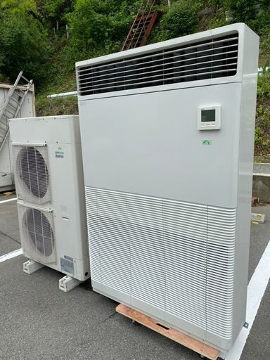 ☆M-3 中古品 三菱重工パッケージエアコン 10馬力 リモコン内臓 置き型 床置形エアコン 200V FDFVXP2804（内機）FDCXP2803HG（外機）2013年