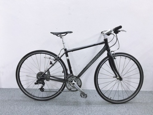 GIANT ESCAPE R3 クロスバイク　人気な車種　通勤・通学に最適　中古自転車