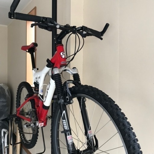 取引決定】引取限定 GIANT 変速付きマウンテンバイク 自転車グリーン