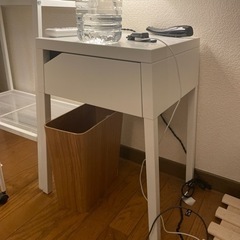 IKEA スチールサイドテーブル