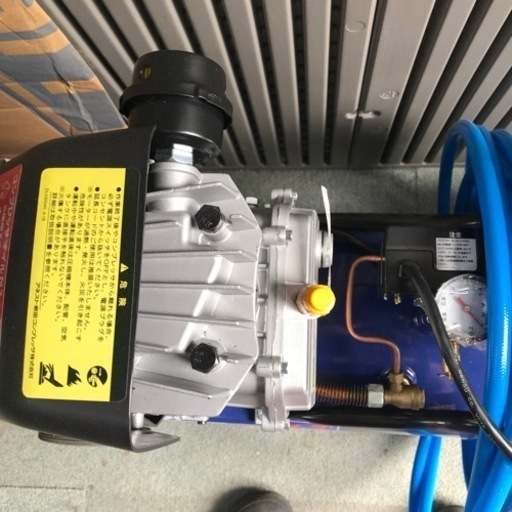 アネスト磐田 エアーコンプレッサー美品！ ショップ 