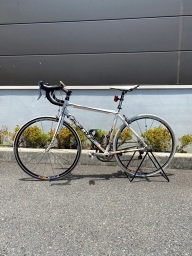 FELT Z75（シマノ105）ロードバイク