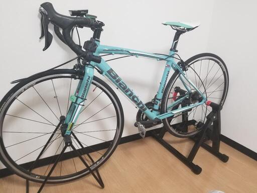 ロードバイクとその他(室内ローラー等)買ってください
