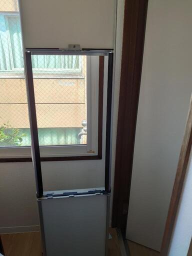取引決定済】業者不要ですぐ使用 窓用エアコン格安！
