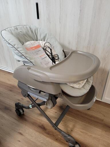 コンビのスイングベッド&チェア(電動)とバンボをセットで売ります！