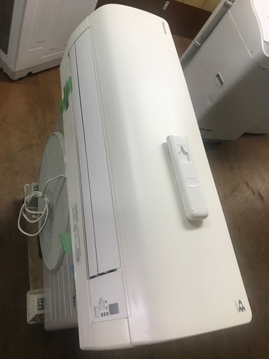 2016 Daikin 8畳。 無料のエアコンの設置