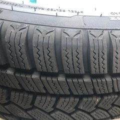 レガシィ bp5 バリ山スタッドレス 付き　215/45-17