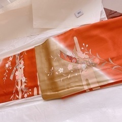 R.丹色桜模様の着物