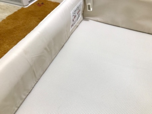 ☆美品　アップリカ ココネルエアー ミルクホワイト
