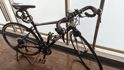 ロードバイク　GIANT DEFY15（SHIMANO105搭載）