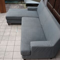 インテリアショップWISEWISE(ワイスワイス)のCOSMO(コスモ) カウチソファです。ゆったりとしたデザインがリビングを快適な空間にしてくれるコーナーソファ。北欧スタイルなどにオススメです。CE443