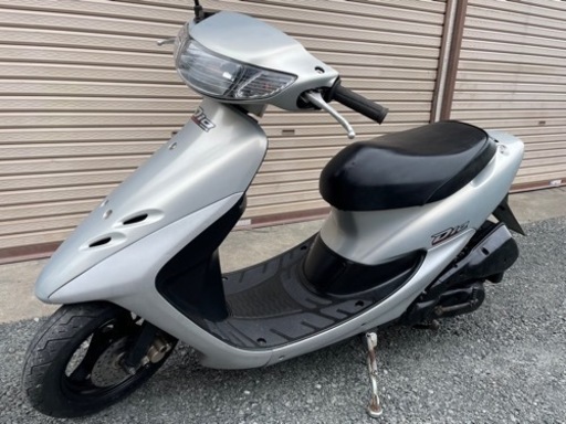 【販売済】☆配送可！ ガソリン高騰の今こそバイク！ 言わずと知れた名車！ 大人の雰囲気なオールシルバー！ ホンダ ライブディオ AF35 実働品☆ 販売済】☆配送可！ ガソリン高騰の今こそバイク！ 言わずと知れた名車