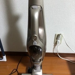 (決まりました)HITACHI スティック掃除機　PV-BD200
