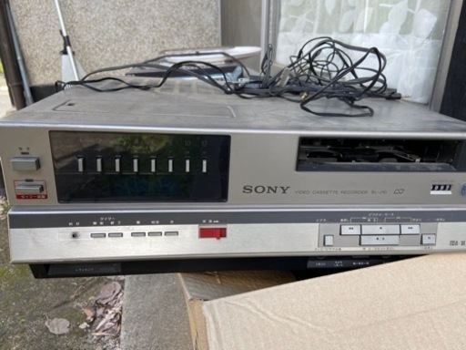 ソニービデオデッキです。まだ使えてます