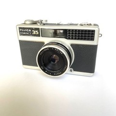 フィルムカメラFUJICA COMPACT35