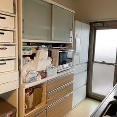キッチン収納　家電置き　食器棚