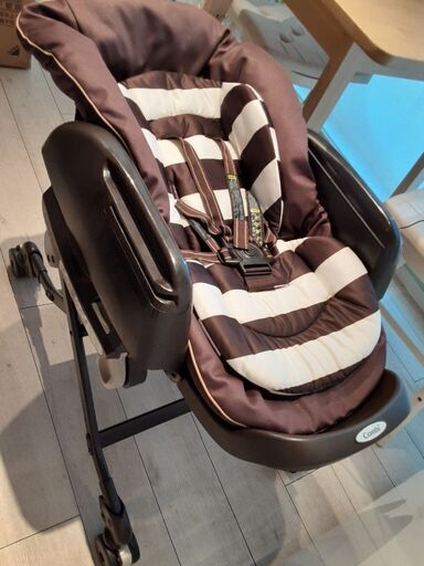 【超美品】ハイローチェア　コンビ　ネムリラ　オートスウィング
