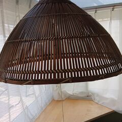 竹製のアジアンランプシェード　２灯　常夜灯付き