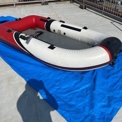 bee ゴムボート🚣‍♂️　バス釣り等🎣