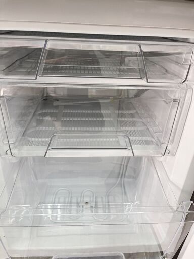 アイリスオーヤマ　冷蔵庫　2020年　142L　H062　ブラック　黒　カッコイイ