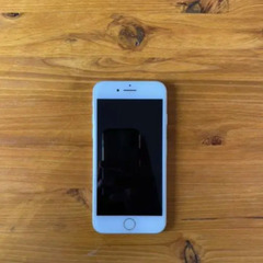 【美品】iPhone8 シルバー SIMフリー 64GB