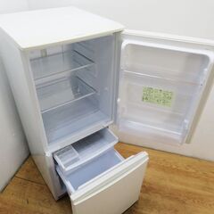 配達設置無料！ SHARP ホワイトカラー 自動霜取 137L 冷蔵庫 FLK06