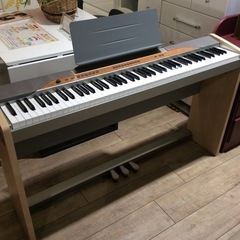 中古品 カシオ 電子ピアノ