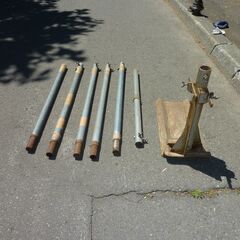 私専用の「タイヤ踏み込み式ポールスタンド」(アマチュア無線)