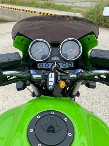 カワサキZRX1100