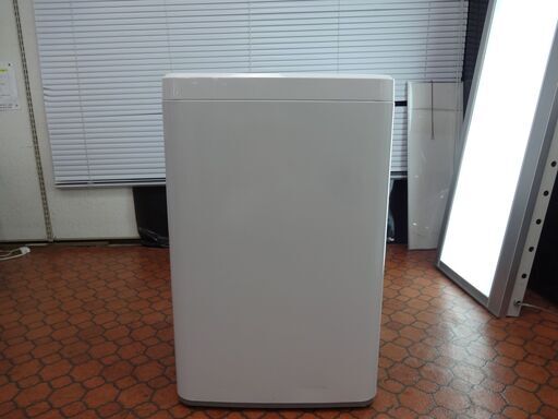 ID 027565　洗濯機　ヤマダ　4.5K　キズ有　２０１７年製　YWM-T45A1