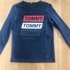 TOMMY HILFIGER 長袖シャツ　サイズ128中古品です。