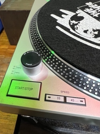 ダイレクトドライブターンテーブルGemini