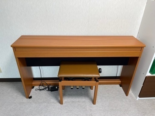鍵盤楽器、ピアノ Roland DP-970