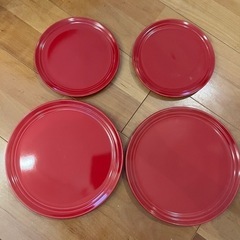 赤いお皿4枚セット