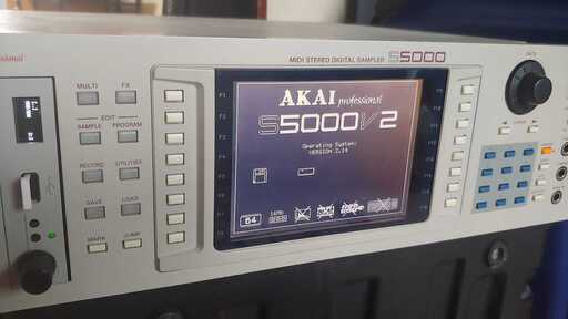 電子楽器 AKAI S5000 - 電子楽器