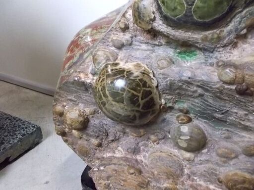 鑑賞石 45kg 台座付き 玉髄 貝 貝殻 天然石 原石 鉱物 北海道 置物 オブジェ 札幌市東区 新道東店 鑑賞石 45kg 台座付き 玉髄 貝 貝殻 天然石 原石 鉱物 北海道 置物