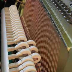 ヤマハ中古アップライトピアノ　YU1（2000年製造）