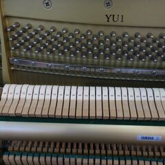 ヤマハ中古アップライトピアノ　YU1（2000年製造）