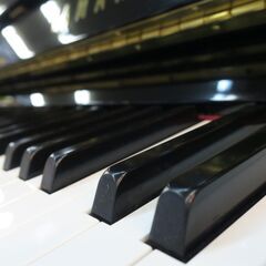 ヤマハ中古アップライトピアノ　YU1（2000年製造）