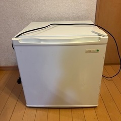 冷蔵庫　　yrz-c05b1  45ℓ