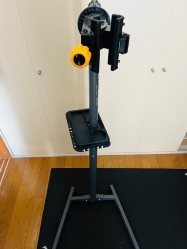 引取り限定 ローラー台とバイクスタンドとケトルベル