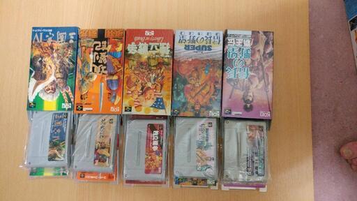 スーパーファミコンソフト レアな美品まとめ売り19本 箱+説明書付