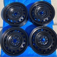 完売受付終了　　【新車外し】シエンタ特別仕様車SafetyEditionⅡ 純正ホイール＋黒加飾キャップ