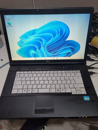 6ヶ月保証（Windows 11+Office2021年）FUJITSU　LIFEBOOK A561/C