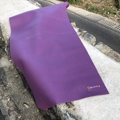 紫色ヨガマット