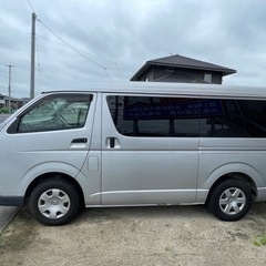 ハイエースワゴンDX 10人乗り　200型1型