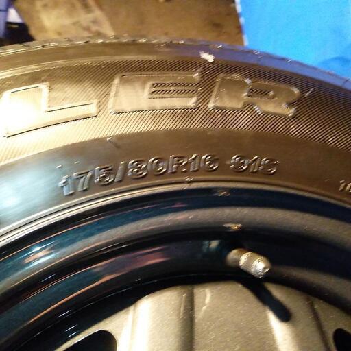 新車外し新型ジムニー\n\nタイヤホイール4本分\n\n175/80R16 91S