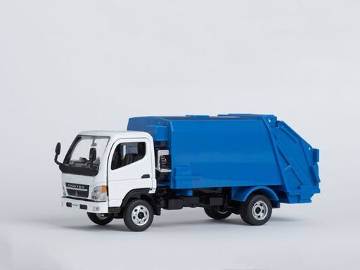 フロンティア 万歳 デザート ゴミ 収集 車 ドライバー 飛び込む 無傷 ランドマーク