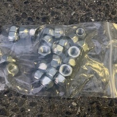 【値下】ハイエース純正ホイール・タイヤ4本セット