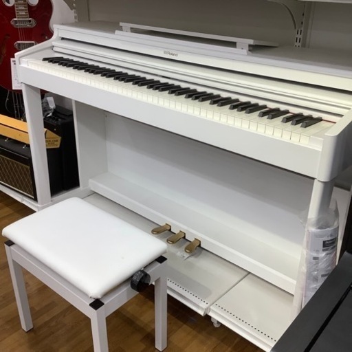 電子ピアノ ROLAND RP701-WH